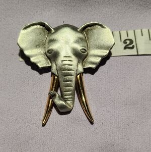 JJ Jonette Vintage Elephant Pewter Brooch